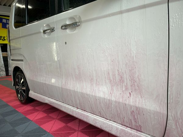 ホンダ　N-BOX　手洗い洗車　冬汚れ除去